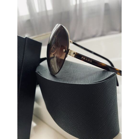 Authentic Prada Luxury Sunglasses New In Box main image 4